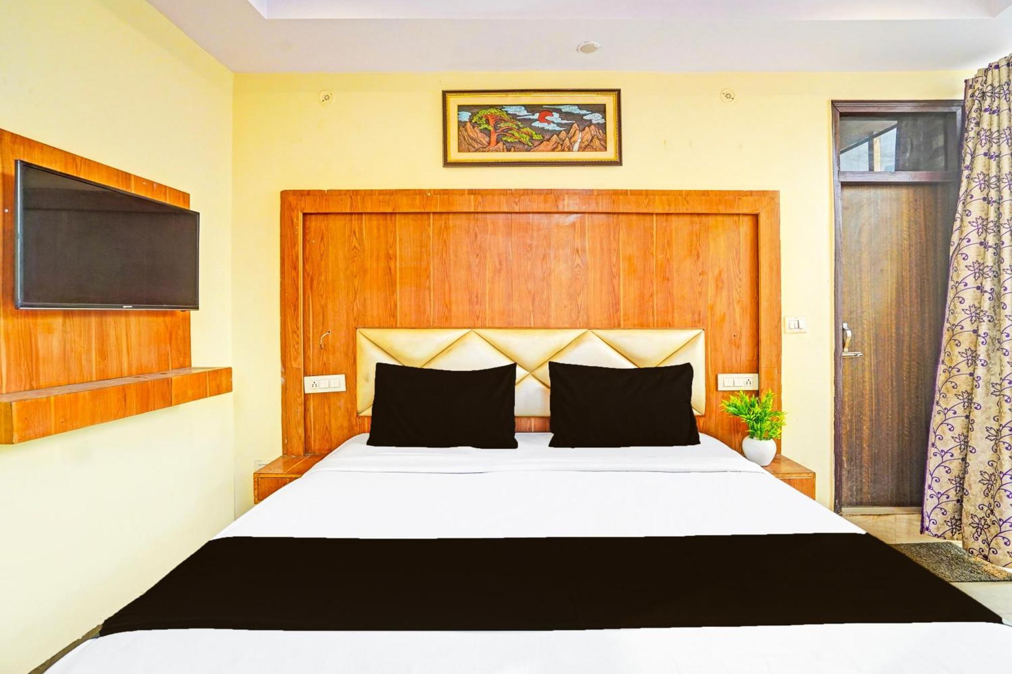 Super Hotel O Charbagh Formerly Khalsa Inn 勒克瑙 外观 照片