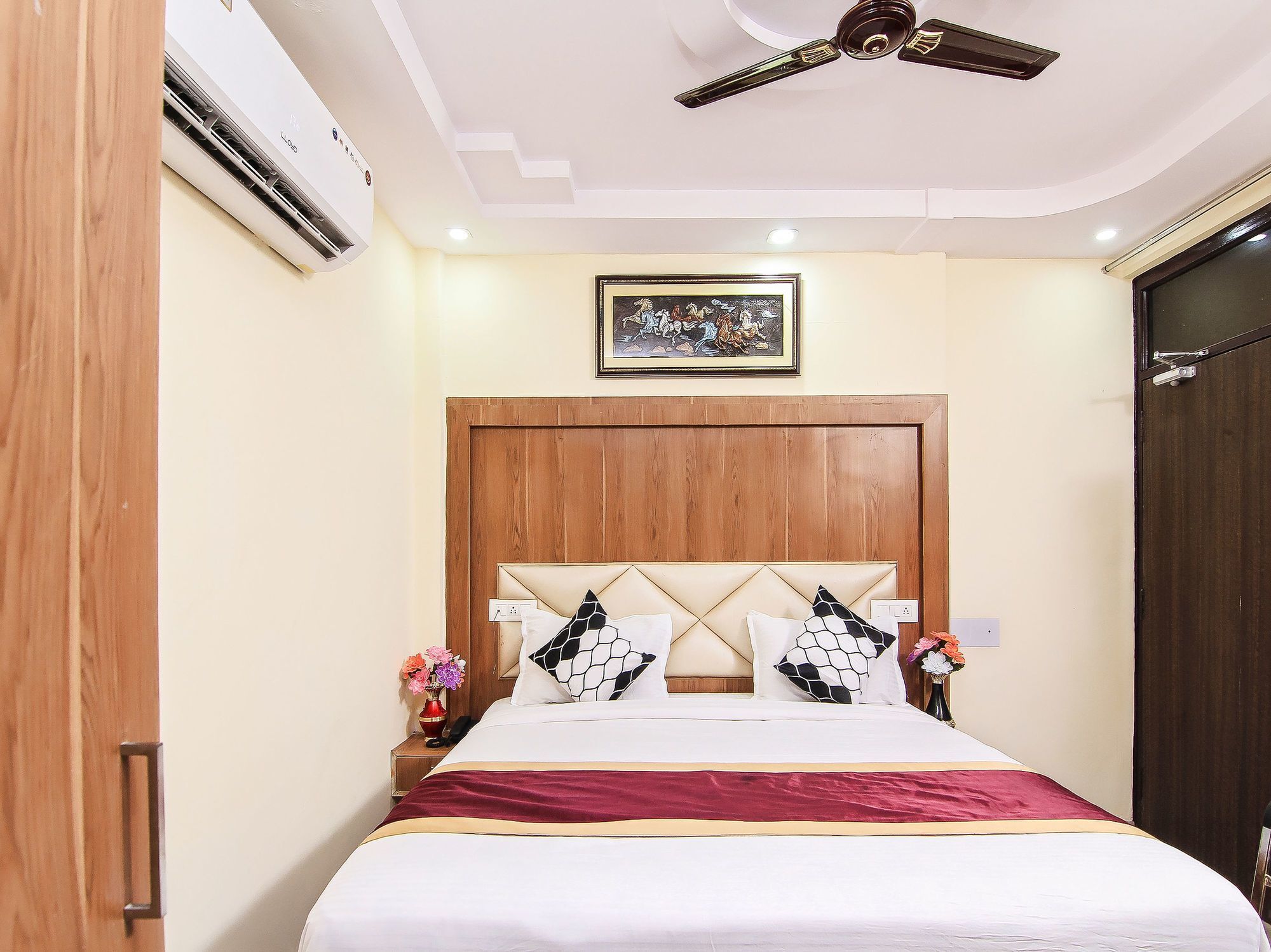 Super Hotel O Charbagh Formerly Khalsa Inn 勒克瑙 外观 照片
